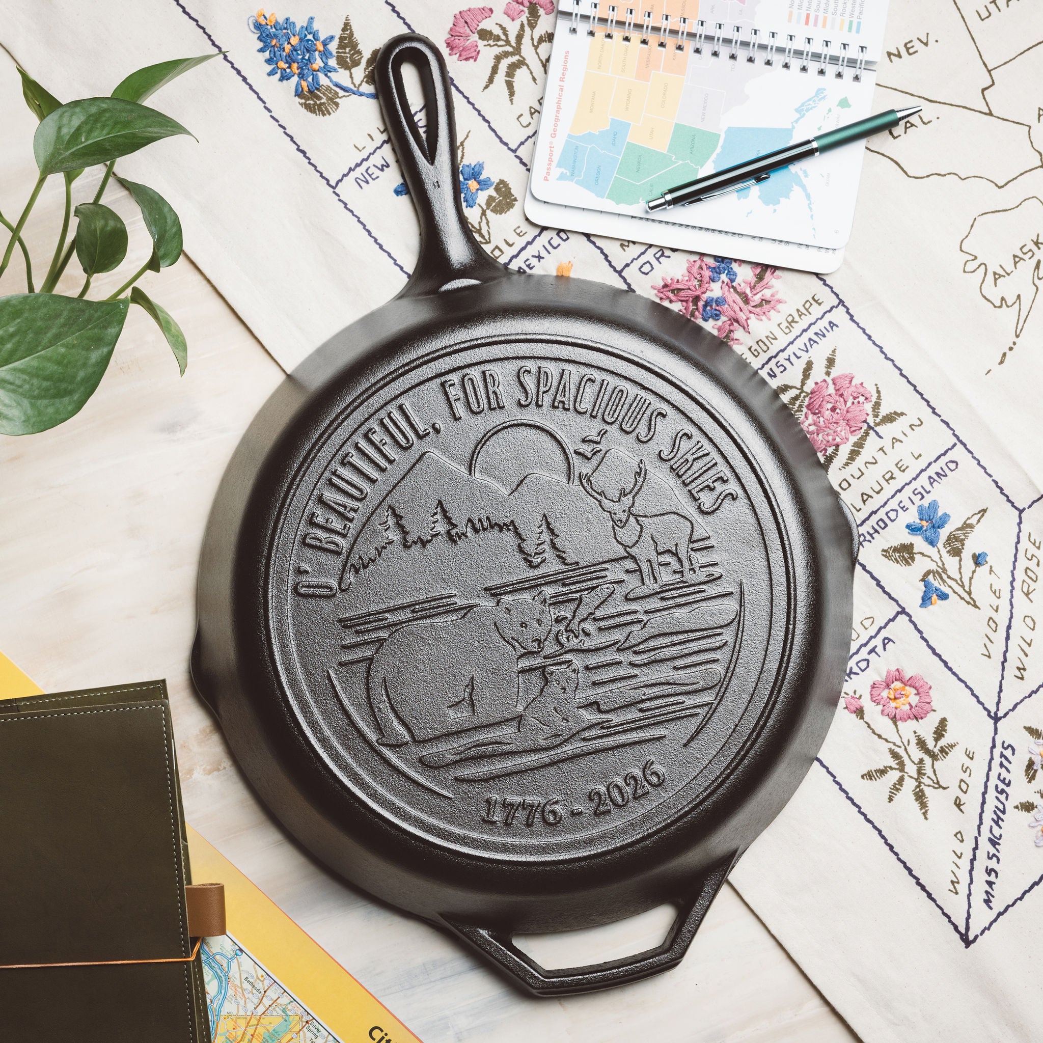 Lodge 12 Inch Seasoned Cast Iron Skillet. Spacious Skies - Image 2