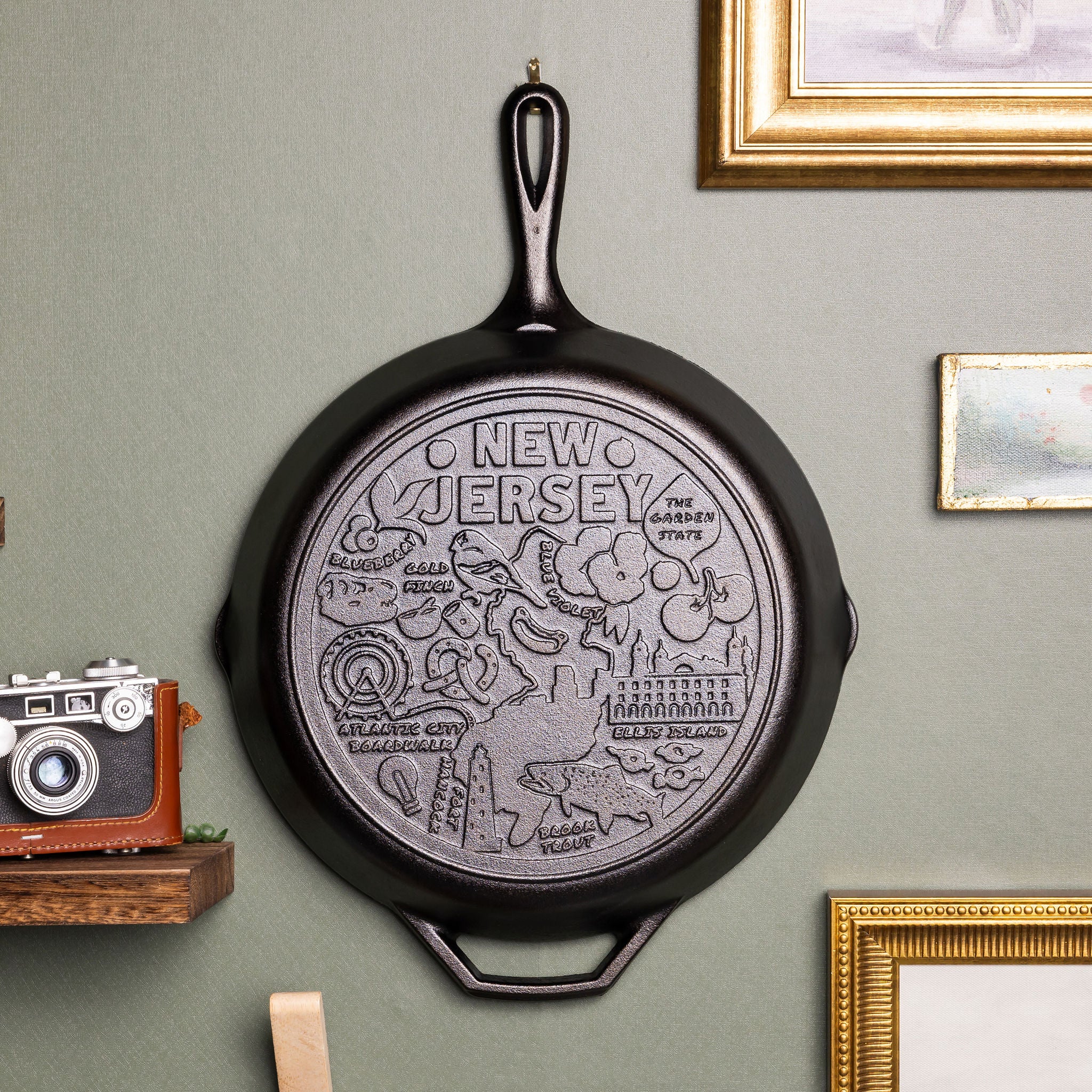 American Road Trip: 12 Inch Seasoned Cast Iron Skillet. New Jersey - Image 2