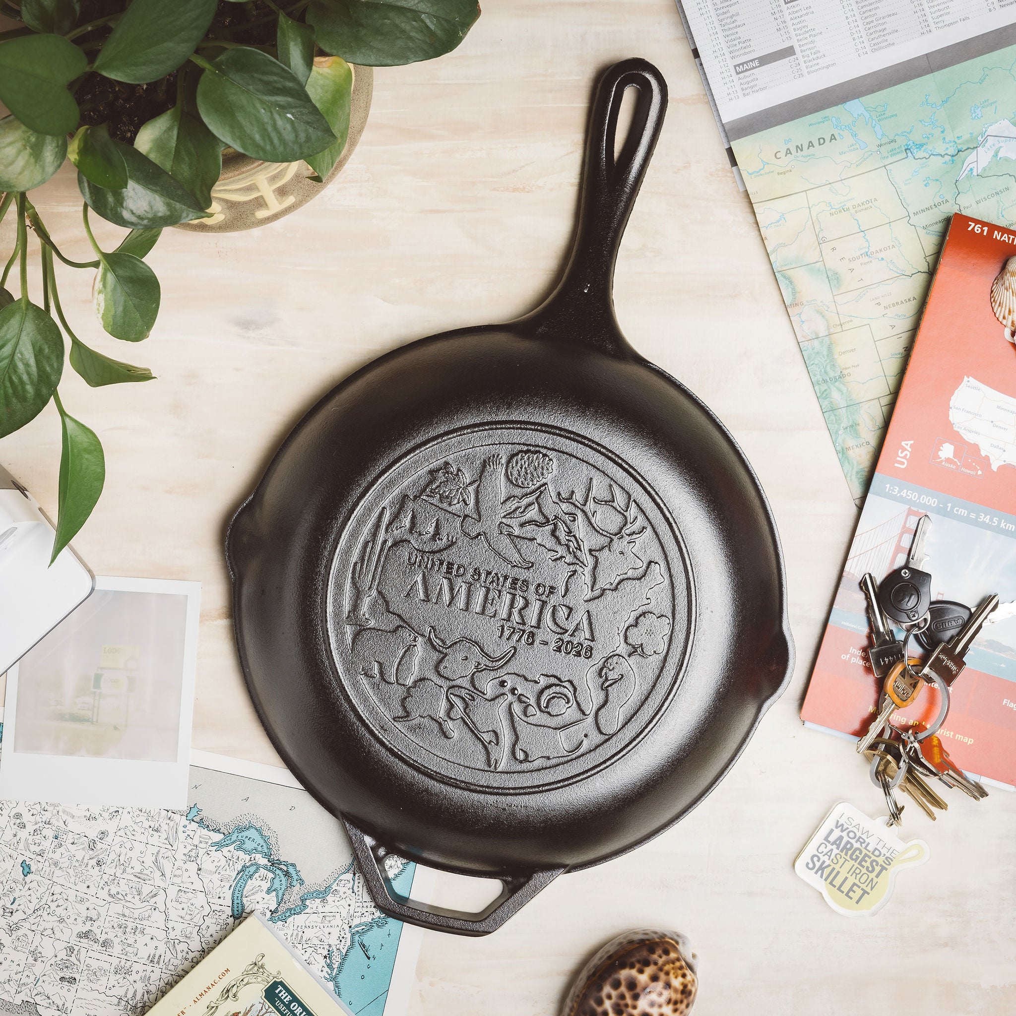 Lodge Chef Collection 10 Inch Seasoned Cast Iron Skillet. USA Frontier - Image 2